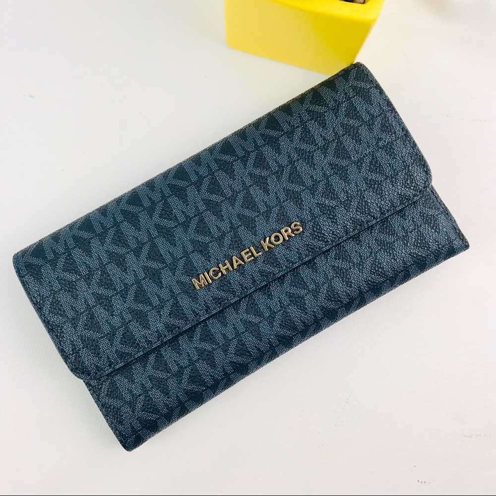 Authentic Michael Kors Jet Set Trifold Long Wallet - Picture 2 of 8